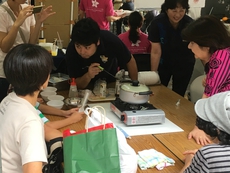 糸満の味を求めて大賑わいの糸満フェア＼(^▽^)/