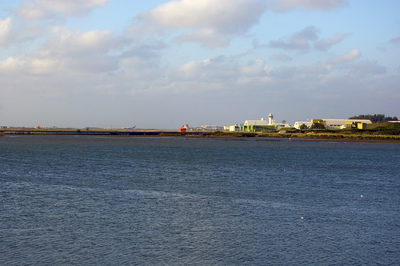 瀬長島７