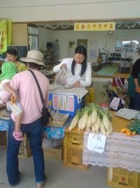 江州ファーマーズマーケット 2009/05/10 12:04:09