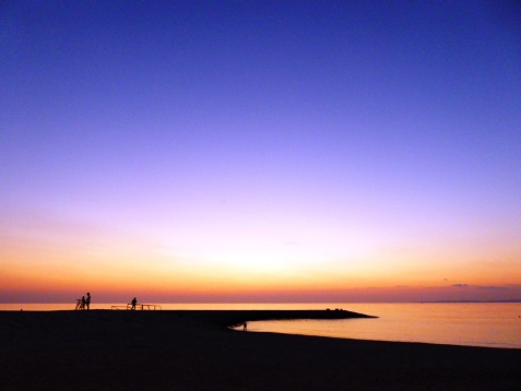 写真を整理していて出てきた豊崎の夕景 沖縄ジョートー市場ブログ ななろぐ