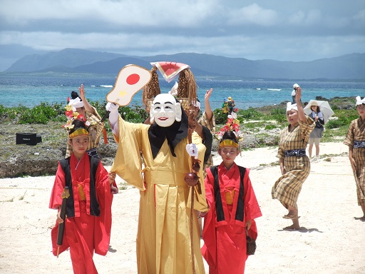 黒島の 豊年祭 と安田の シヌグ 沖縄ジョートー市場ブログ ななろぐ