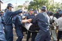 沖縄「プロ市民」〜実録・高江ヘリパッド反対派の暴力行為 2016/10/24 20:55:51