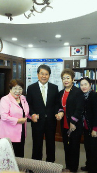 利市市長を表敬訪問 2014/10/31 10:27:28