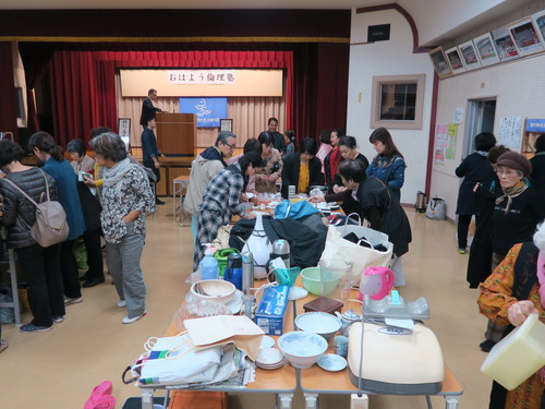 沙漠緑化青年隊資金造成バザー