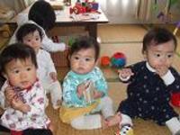 みんなでお座り