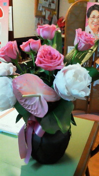 シャクヤクの花 2012/05/13 08:46:56