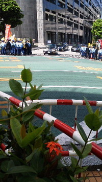 森本防衛大臣の車 2012/07/01 12:07:39