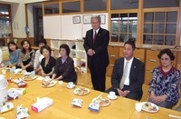 園内が活性化 2011/05/04 05:49:02