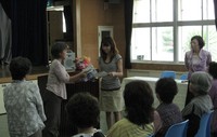 生誕120年報恩感謝をこめてお隣に「新世」を届けよう 2012/05/23 06:03:43