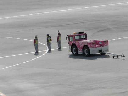 働く車