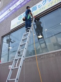 豊見城市で窓ガラスクリーニング