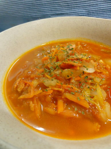 しょうがでポカポカ★白菜のトマトスープ