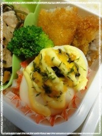 塩昆布入りゆでたまごカップ★お弁当に