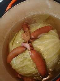 丸ごとキャベツのスープ煮