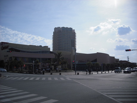 北谷海浜地区商業施設