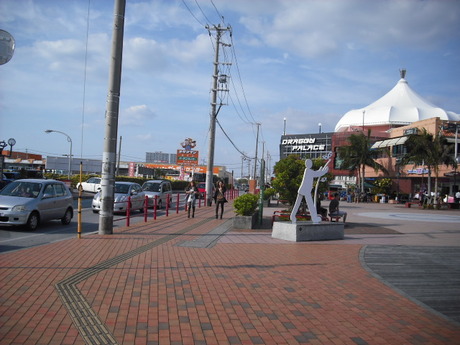 北谷海浜地区商業施設