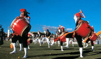 １万人のエイサー踊り隊