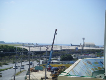 嘉手納基地！