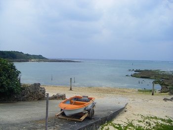 糸満市喜屋武の海！