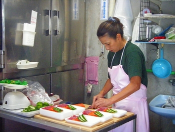 奥武島の刺身屋！