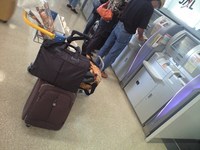 荷物たくさん 2008/10/30 10:30:41