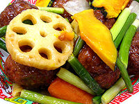 野菜と肉団子の黒酢炒め