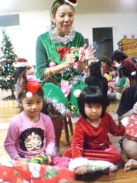 当たったプレゼントを皆であけてみたよ♪ 2009/12/26 20:45:55
