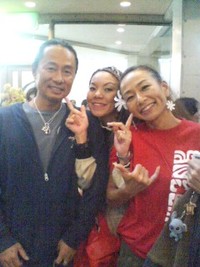 〔ハナホー〕夫妻と〔お友達〕(●^o^●) 2009/12/29 00:05:13