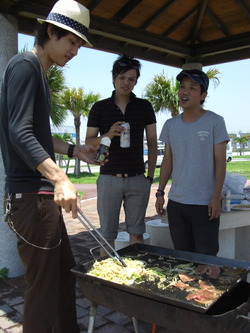 LOVE & BBQ