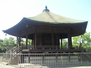 長光寺六角堂は手が込んでいる