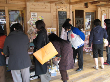 Afternoon Marketの様子です♪♪