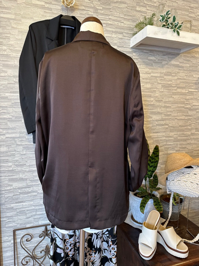 オードリー☆サテン地のジャケット！
