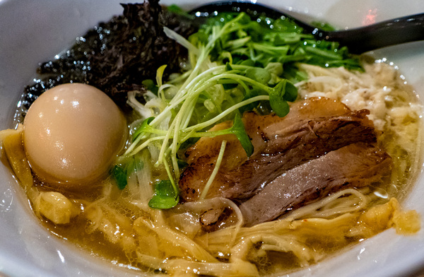 Color Of Okinawa 沖縄の色 めで鯛の味玉塩ラーメン マイパクチー