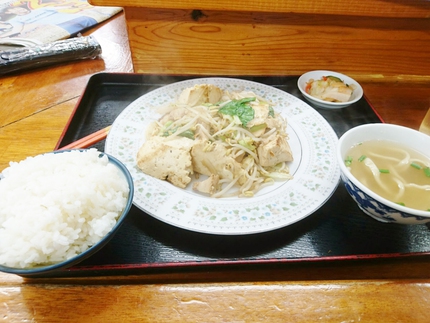 庶民の沖縄食堂～かおりそば