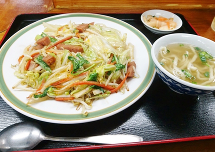沖縄大衆食堂～かおりそば