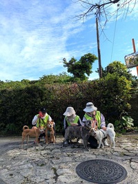 本日、「お助け隊」メンバー4名「ハイツ内」ちょい長Go～ ・・・「雨」心配のない空の下！笑