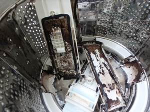 おそうじくらぶ宜野湾市で日立洗濯機クリーニング　ビートウォッシュ