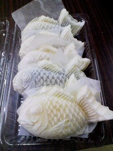 噂の白いタイヤキ！