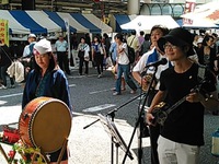 2015松戸まつり沖縄ブースで唄三線♪ 2015/10/11 13:26:25