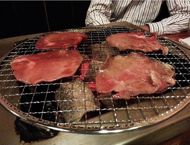 焼肉のおいしいお店 浦添市牧港にある 七輪焼肉 安安 牧港店 仕事納めの日にプチお疲れ会で心置きなく肉を食べる 食べて 飲んで 遊んで D 沖縄を満喫