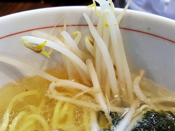 ラーメン 鬼蔵 那覇松山店 車海老ダシ しおラーメン