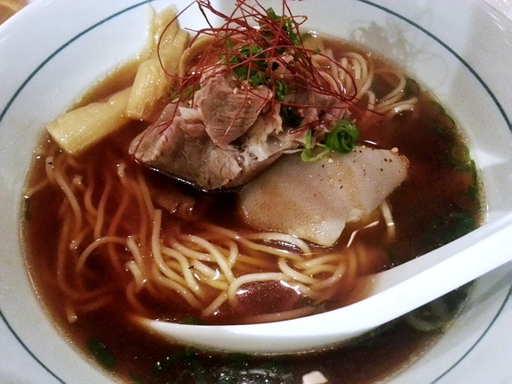 ストライプ ヌードルズ(Stripe Noodles) ヒージャーラーメン ストライプ ヌードルズ(Stripe Noodles) ヒージャーラーメン