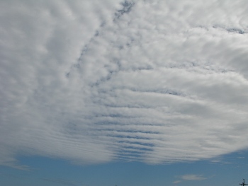 地震雲(・・；)