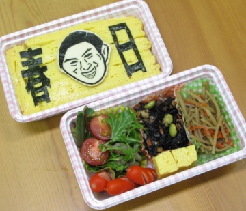 キャラ弁・・・似てないしぃ(-。－；)