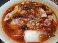 ラーメン食べ歩き！浦添市牧港にある『らあめん花月嵐』限定ラーメン薬膳火鍋ラーメン 天紅(TENKOU)の味に衝撃を受ける