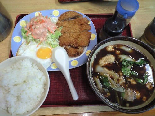 ■食堂　ますや■