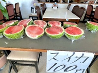 ヤンバルのスイカが100円ってバカですか！？@うるま市与那城屋慶名かね食堂！