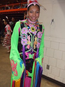 Native American のダンス　Pow Wows