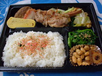 今日のお弁当・・ 2010/02/01 09:21:05