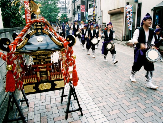 本土の地域に根付くエイサー